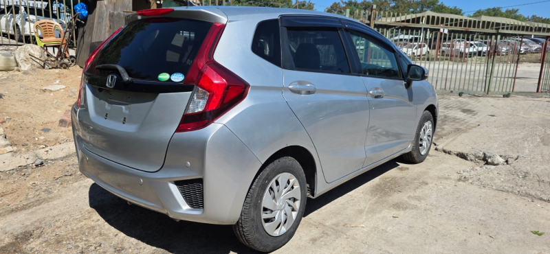  30756  HONDA FIT  2017  