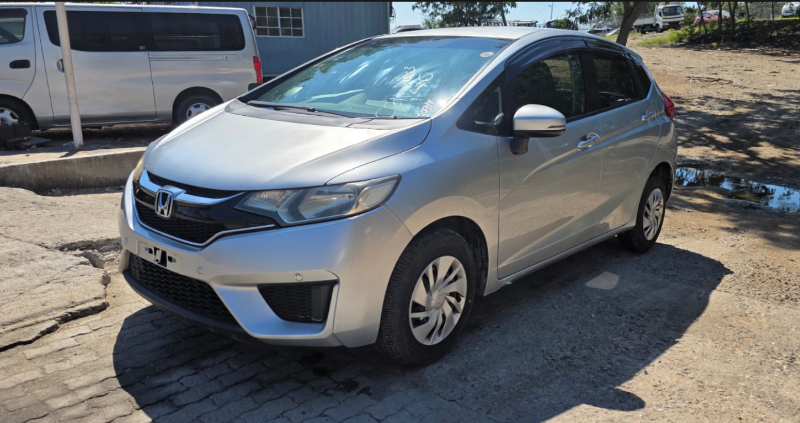  30756  HONDA FIT  2017 