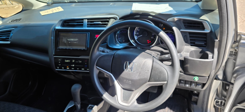  30756  HONDA FIT  2017  