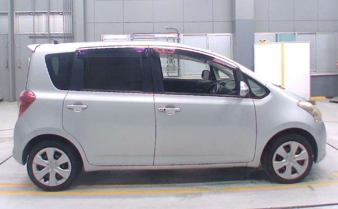  30760  TOYOTA RACTIS  2010  