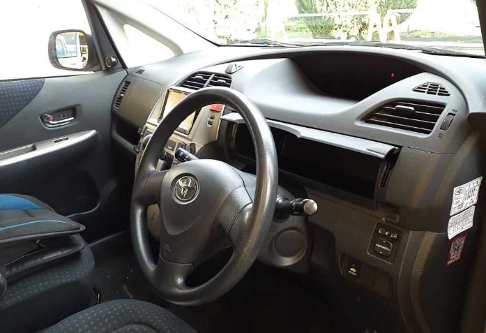  30760  TOYOTA RACTIS  2010  