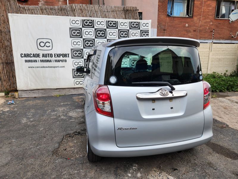  30760  TOYOTA RACTIS  2010  