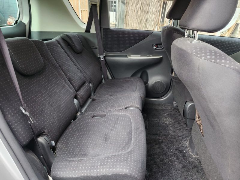  30760  TOYOTA RACTIS  2010  