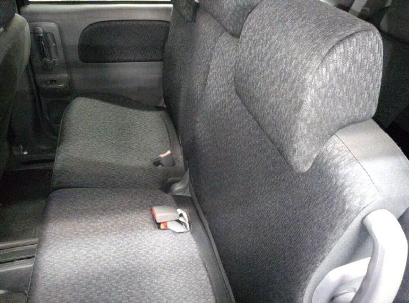  30761  TOYOTA SIENTA  2012  
