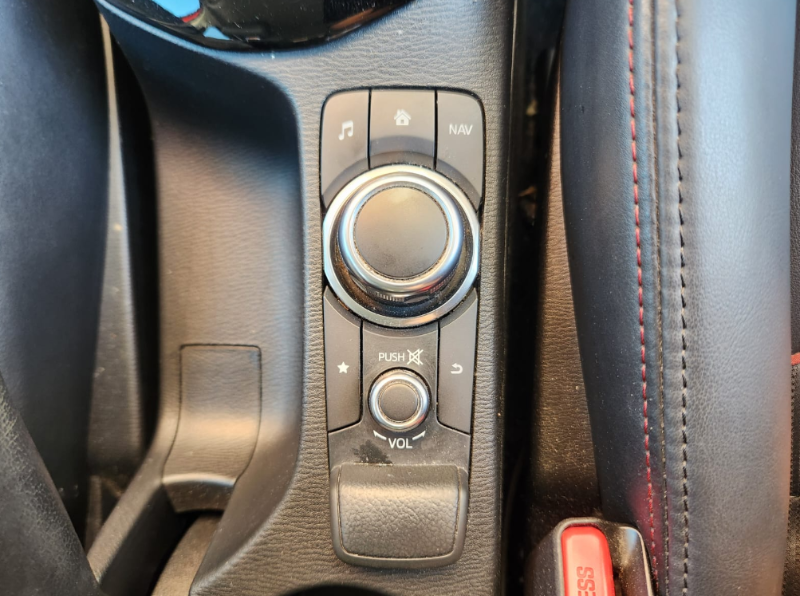  30762  MAZDA CX3  2018  