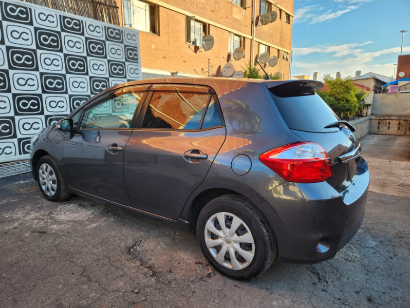  30763  TOYOTA AURIS  2011  