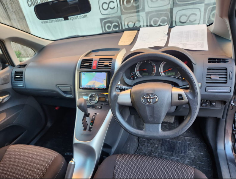  30763  TOYOTA AURIS  2011  