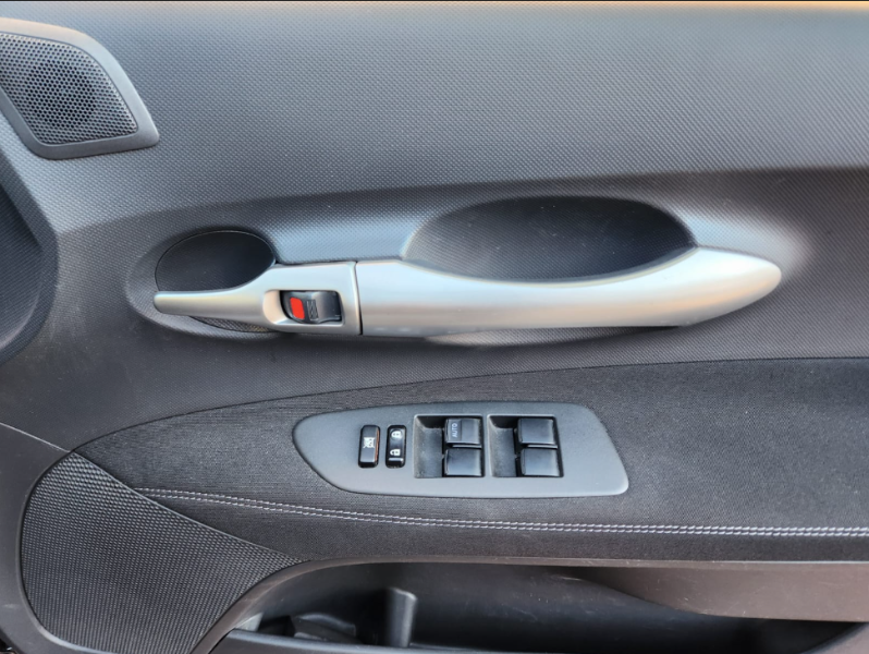  30763  TOYOTA AURIS  2011  