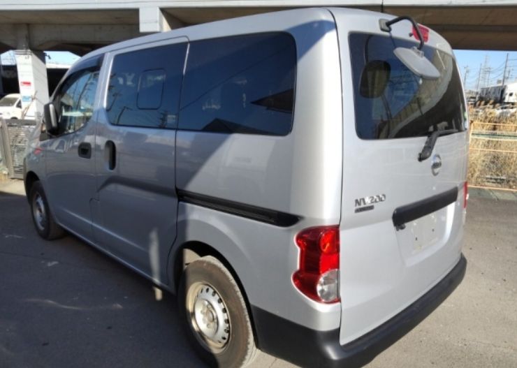  30767  NISSAN VANETTE  2020  