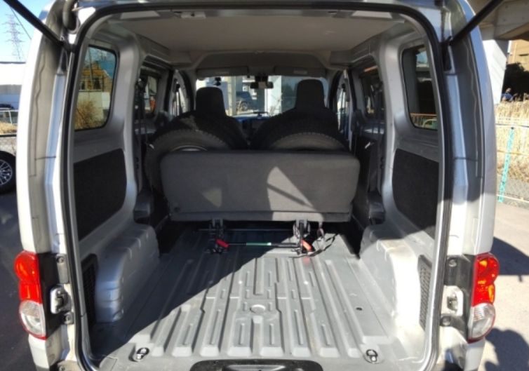  30767  NISSAN VANETTE  2020  