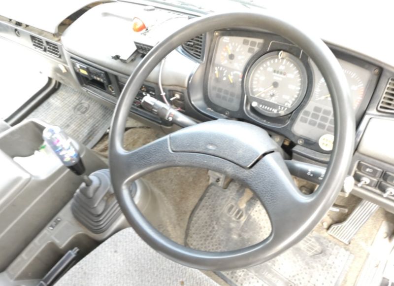  30776  NISSAN UD TRUCK  1997  