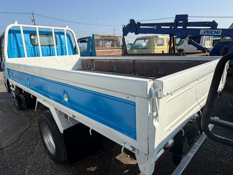  30786  HINO DUTRO  2007  