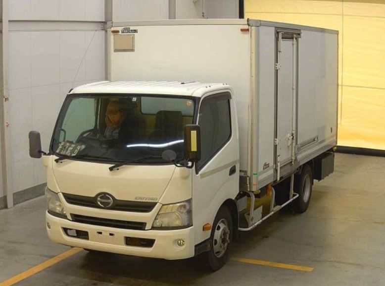  30794  HINO DUTRO  2012 