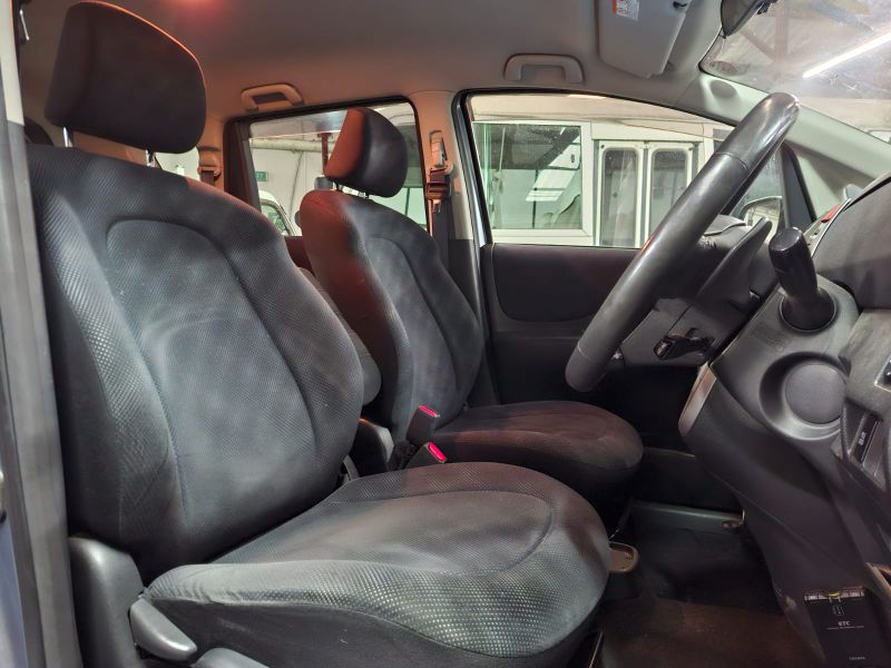  30795  TOYOTA RACTIS  2007  