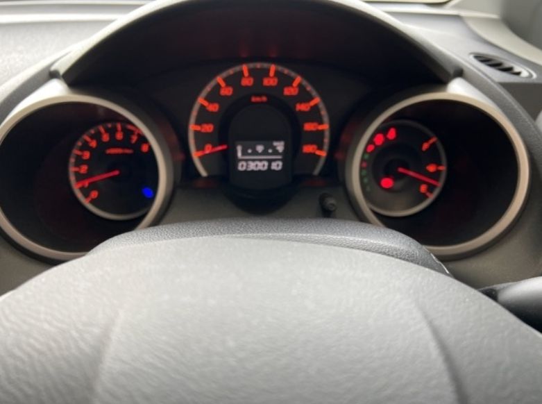  30796  HONDA FIT  2010  