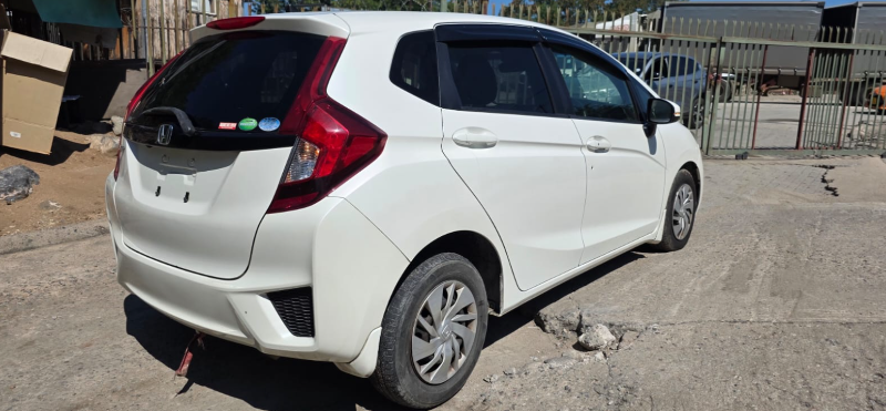  30802  HONDA FIT  2017  