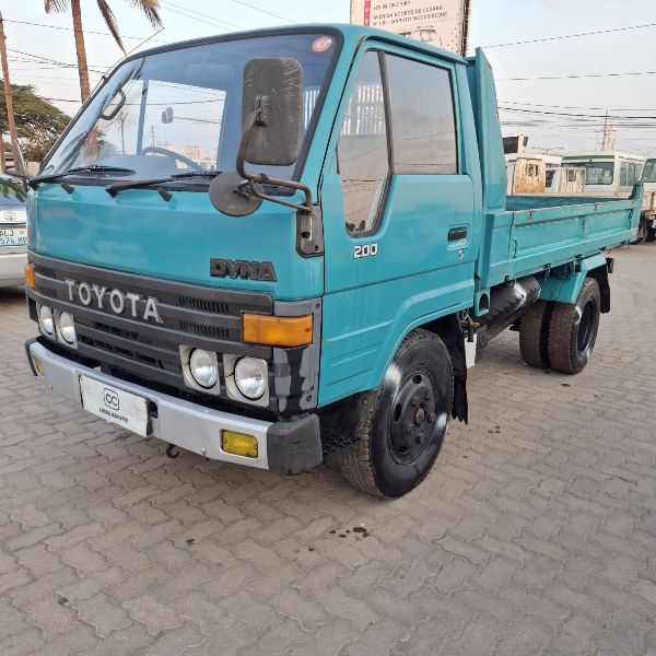  30803  TOYOTA DYNA DUMP  1987  