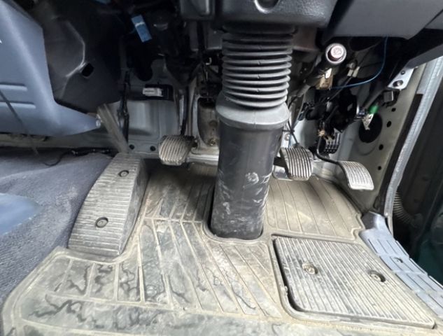  30808  HINO RANGER  2004  