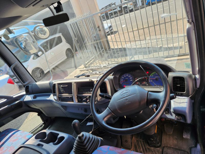 30808  HINO RANGER  2004  