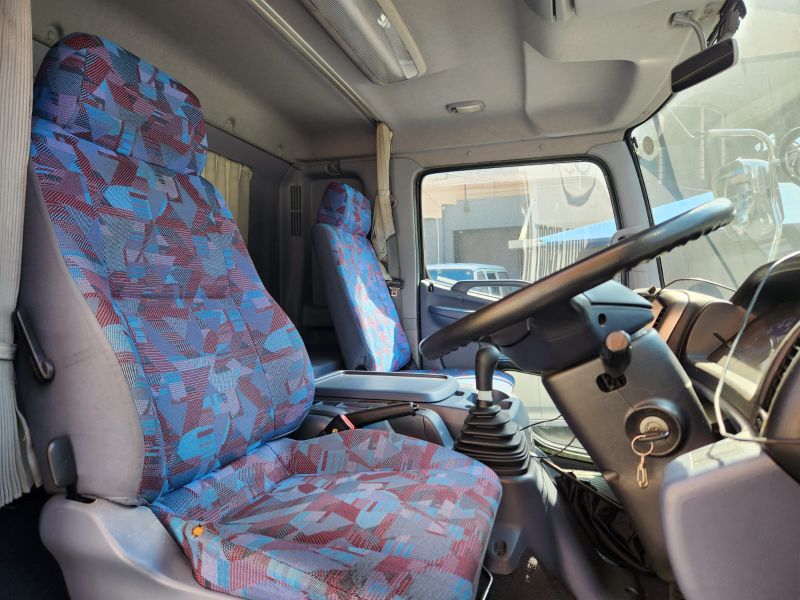  30808  HINO RANGER  2004  