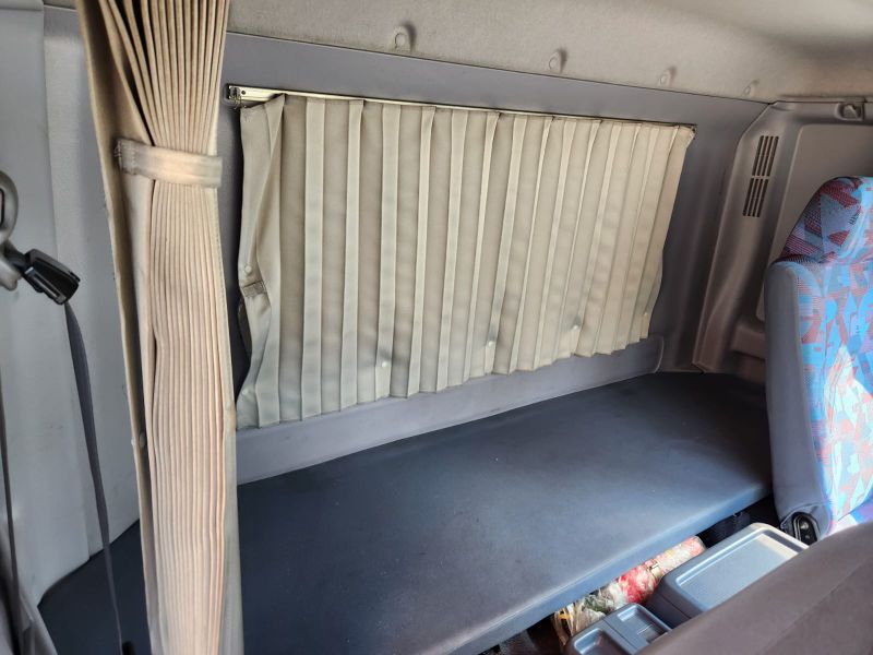  30808  HINO RANGER  2004  