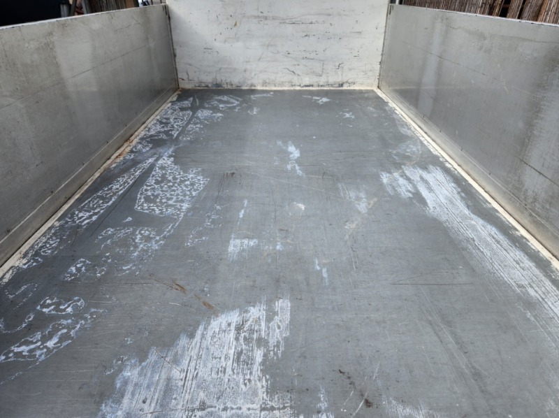  30809  HINO DUTRO  2005  