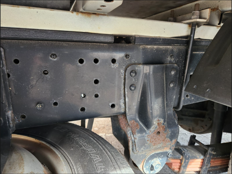  30809  HINO DUTRO  2005  