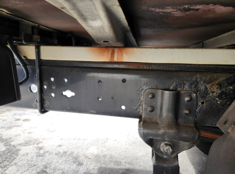  30809  HINO DUTRO  2005  