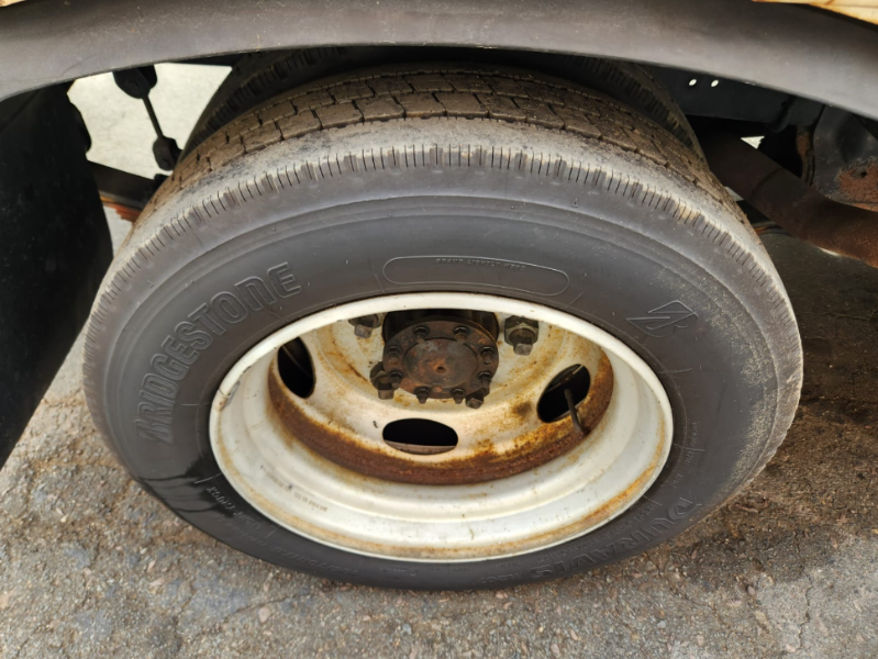  30809  HINO DUTRO  2005  