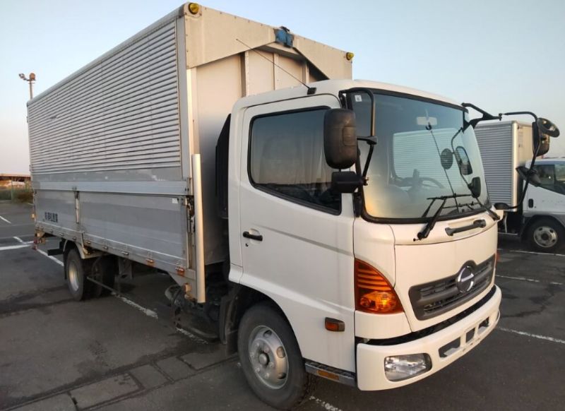  30813  HINO RANGER  2002 