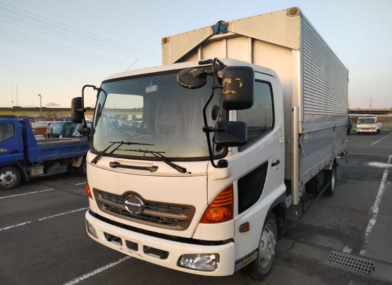  30813  HINO RANGER  2002  