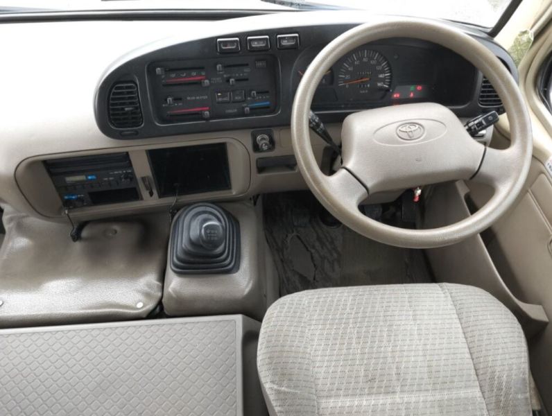  30814  TOYOTA COASTER  2000  