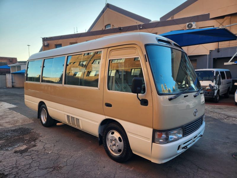  30814  TOYOTA COASTER  2000  
