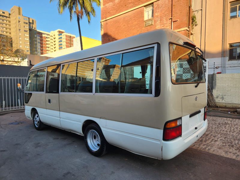  30814  TOYOTA COASTER  2000  