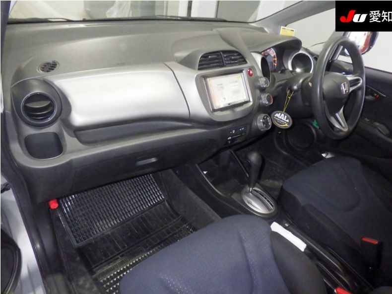  30828  HONDA FIT  2010  