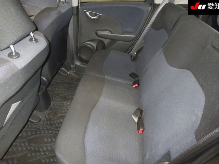  30828  HONDA FIT  2010  