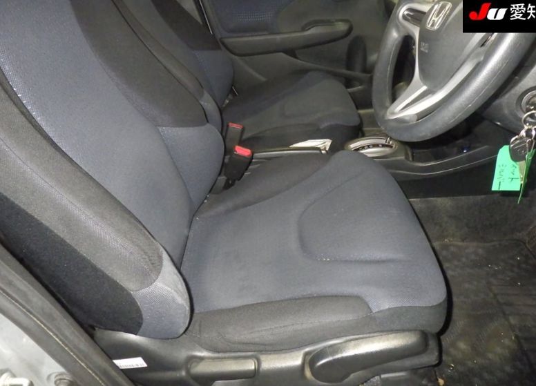  30828  HONDA FIT  2010  