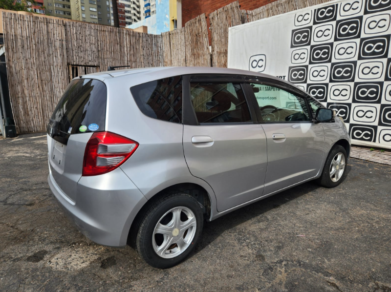  30828  HONDA FIT  2010  