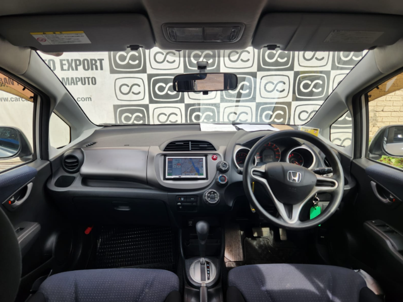  30828  HONDA FIT  2010  