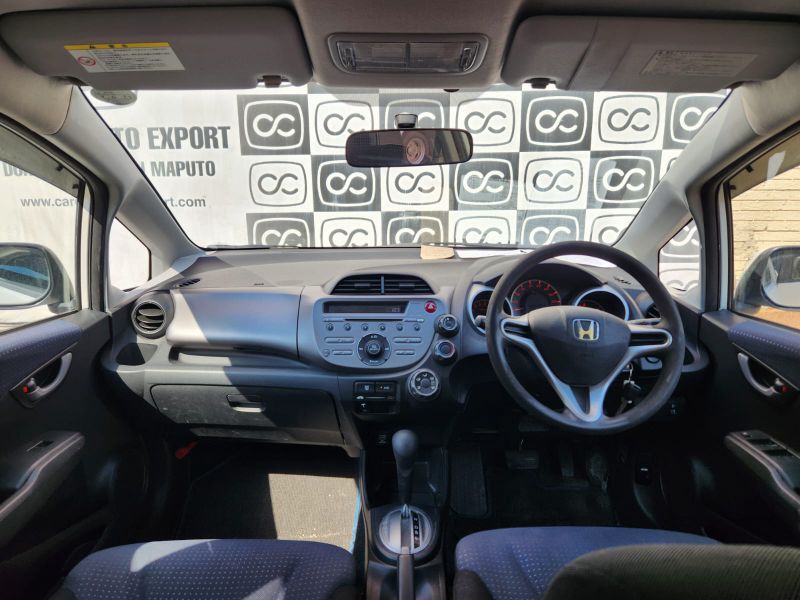  30829  HONDA FIT  2009  