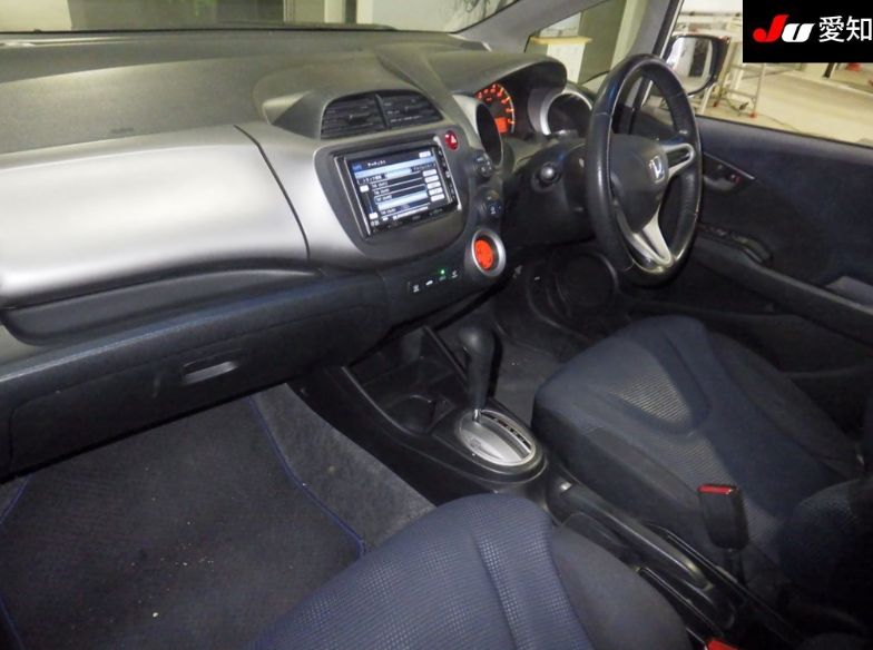  30830  HONDA FIT  2011  