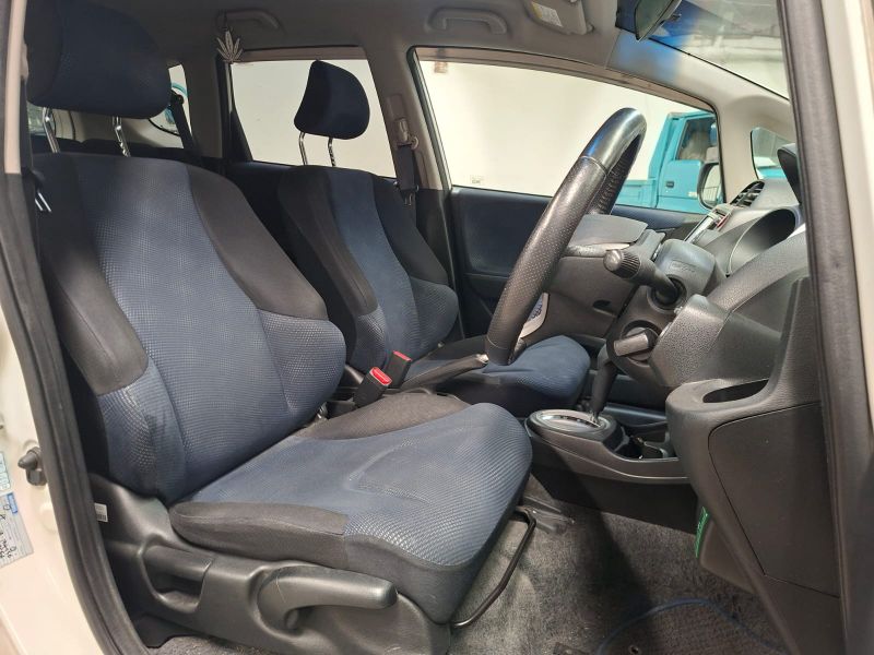  30830  HONDA FIT  2011  