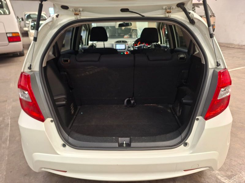  30830  HONDA FIT  2011  