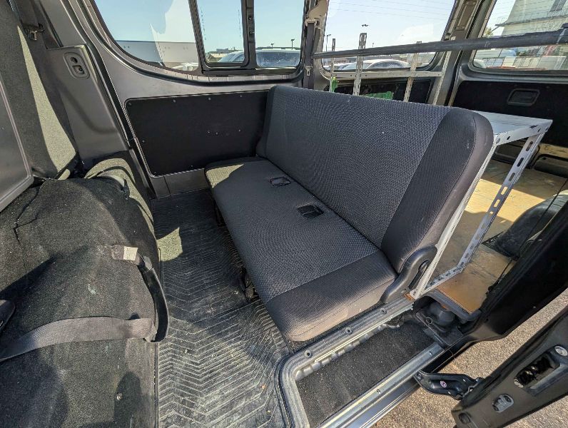  30832  NISSAN CARAVAN  2018  