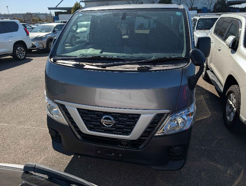  30832  NISSAN CARAVAN  2018  