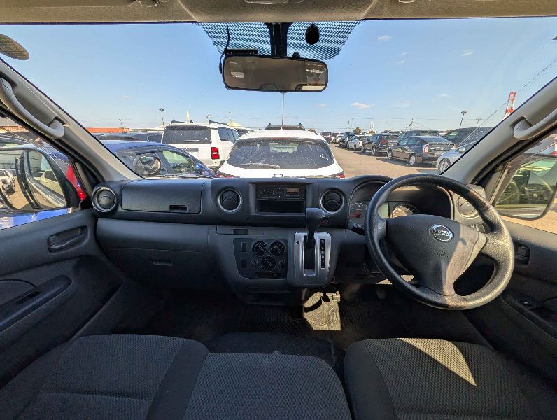  30832  NISSAN CARAVAN  2018  