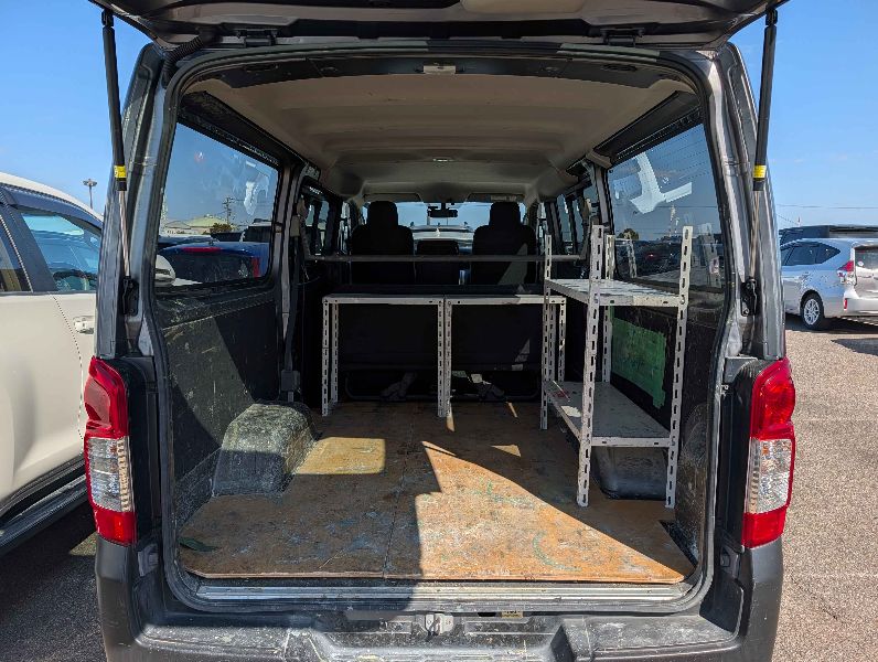  30832  NISSAN CARAVAN  2018  