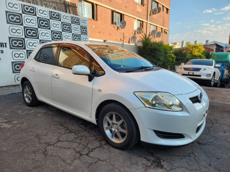  30842  TOYOTA AURIS  2009 