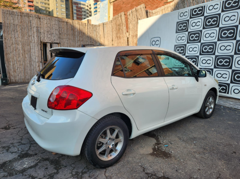  30842  TOYOTA AURIS  2009  