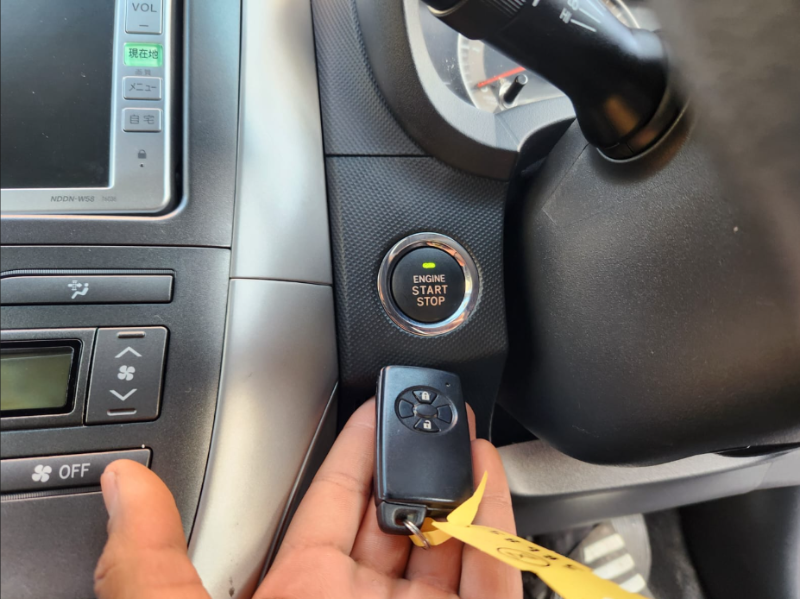  30842  TOYOTA AURIS  2009  